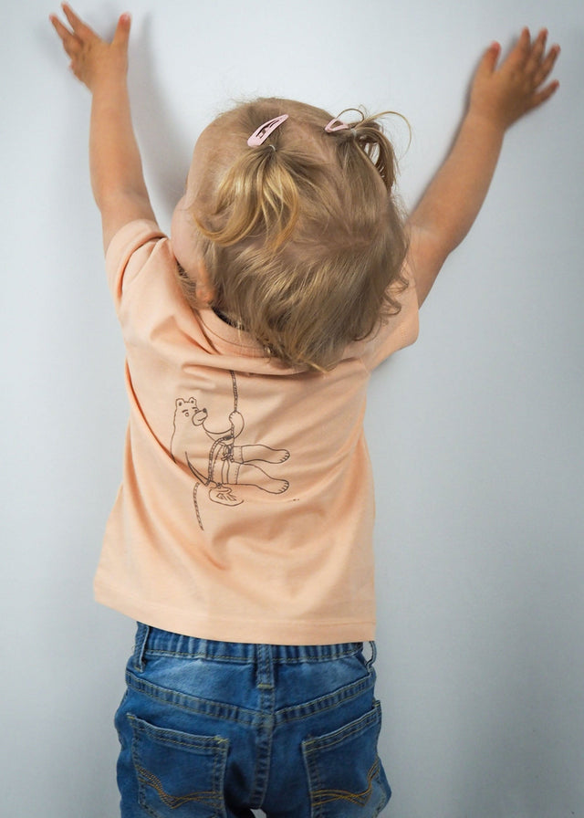 Baby T-Shirt Kletterbär peach