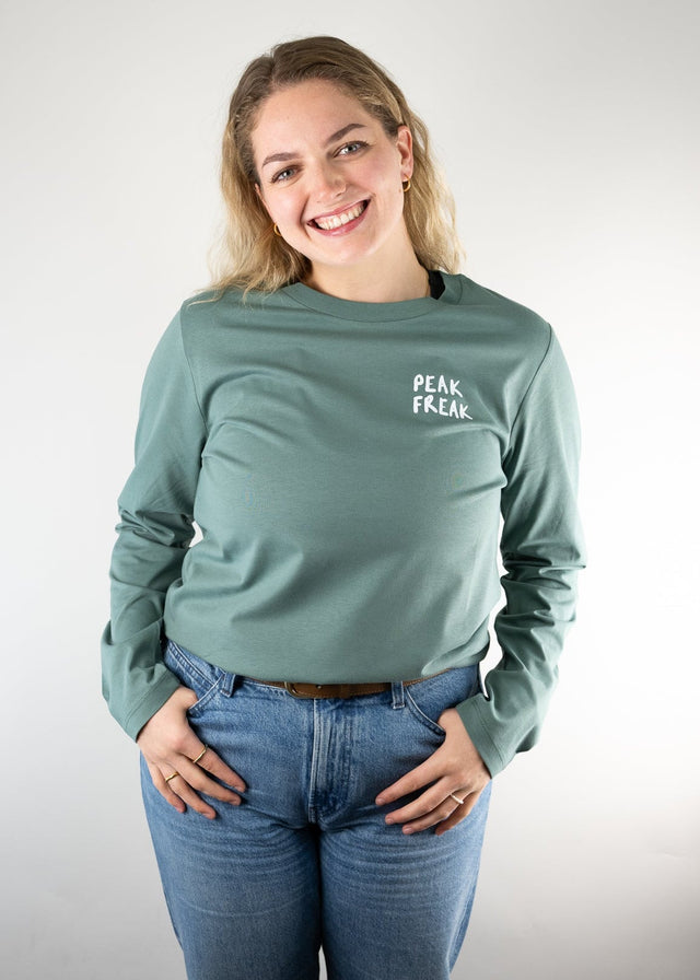 Winter Vibes Crop Longsleeve Women